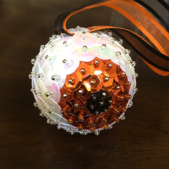Christmas Eyeball Ornament Glam Sparkle Sequin Beaded Halloween OOAK Orange - Picture 8 of 10
